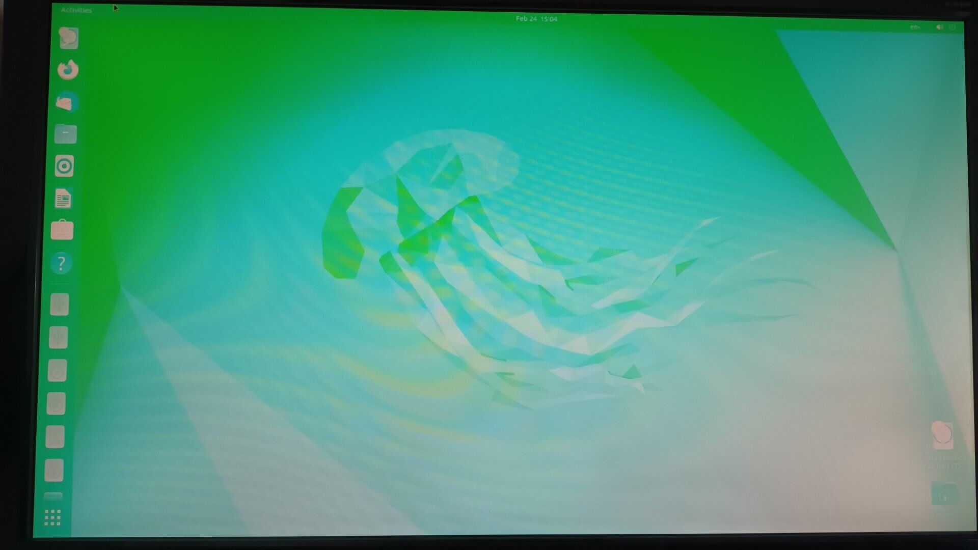 Ubuntu Live Session, with a heavy green tint